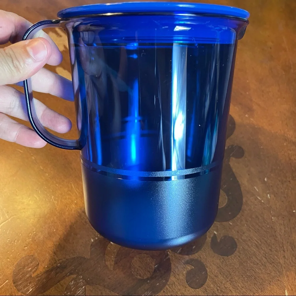 Tupperware Pitcher - Picture 2 of 6
